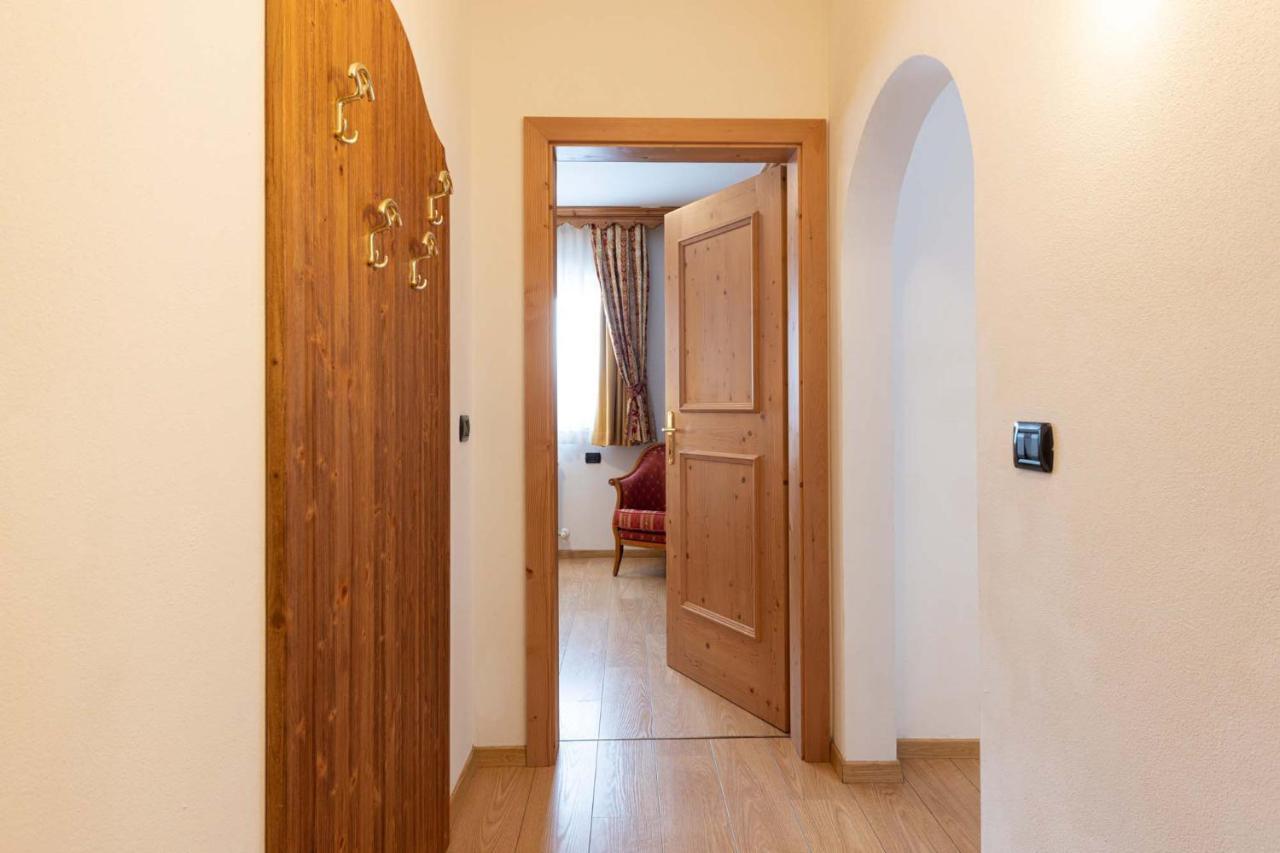 Residence Adler ซานมาร์ตีโนดีกัสตรอสซา ภายนอก รูปภาพ