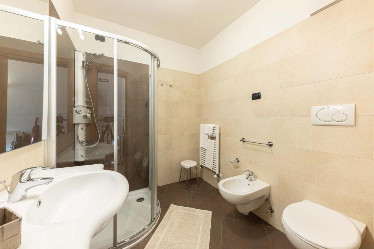 Residence Adler ซานมาร์ตีโนดีกัสตรอสซา ภายนอก รูปภาพ