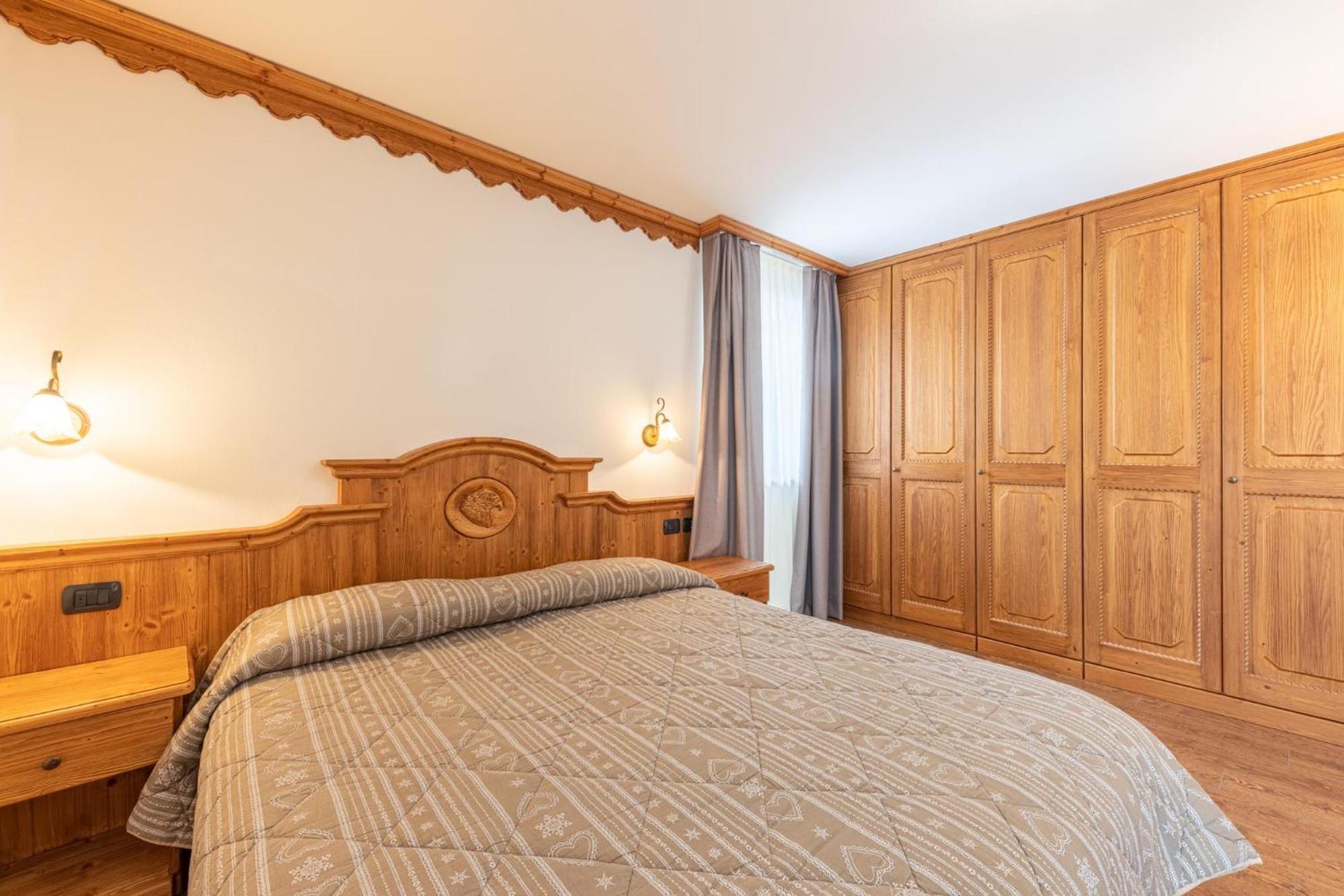 Residence Adler ซานมาร์ตีโนดีกัสตรอสซา ภายนอก รูปภาพ